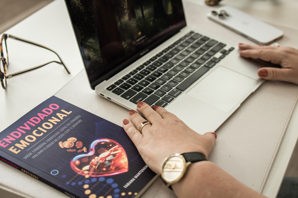 Personal branding, ensaio fotográfico profissional, fotografia de branding, fotografia corporativa, retrato profissional, marca pessoal, imagem profissional, posicionamento digital, fotos para redes sociais, identidade visual, fotografia para empreendedor