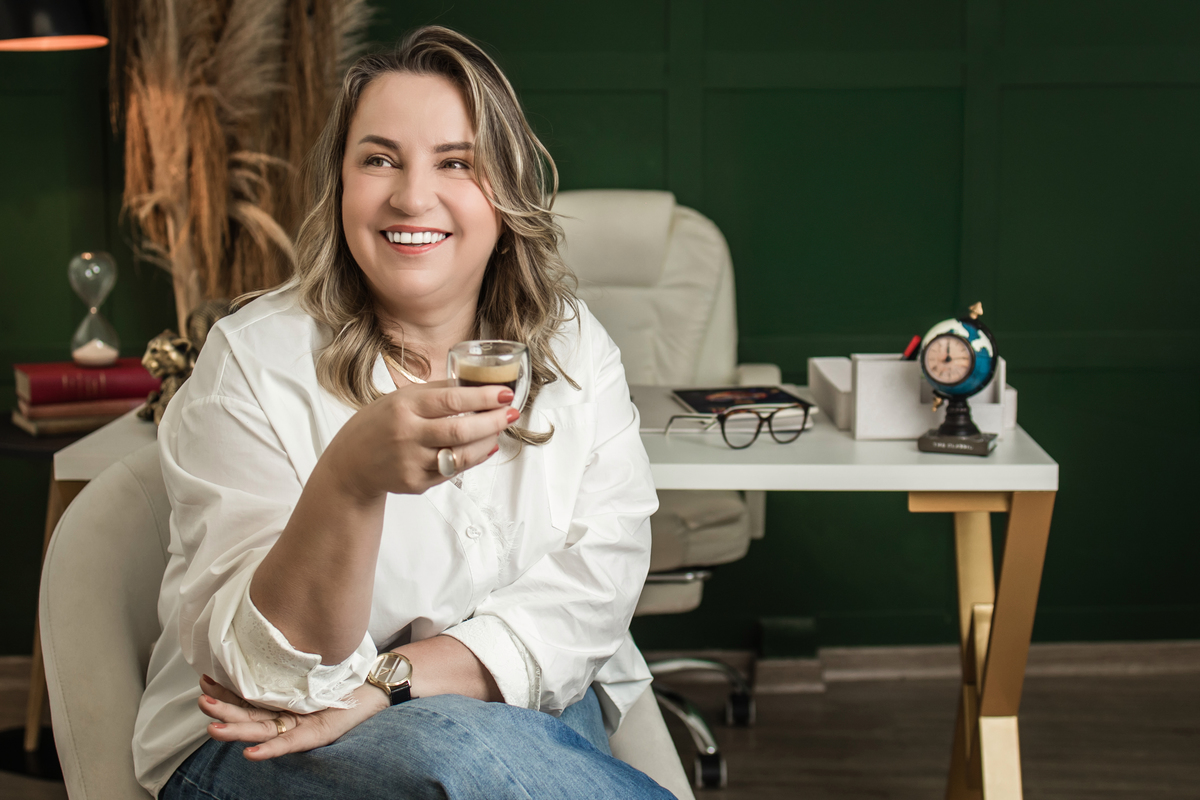 Personal branding, ensaio fotográfico profissional, fotografia de branding, fotografia corporativa, retrato profissional, marca pessoal, imagem profissional, posicionamento digital, fotos para redes sociais, identidade visual, fotografia para empreendedor