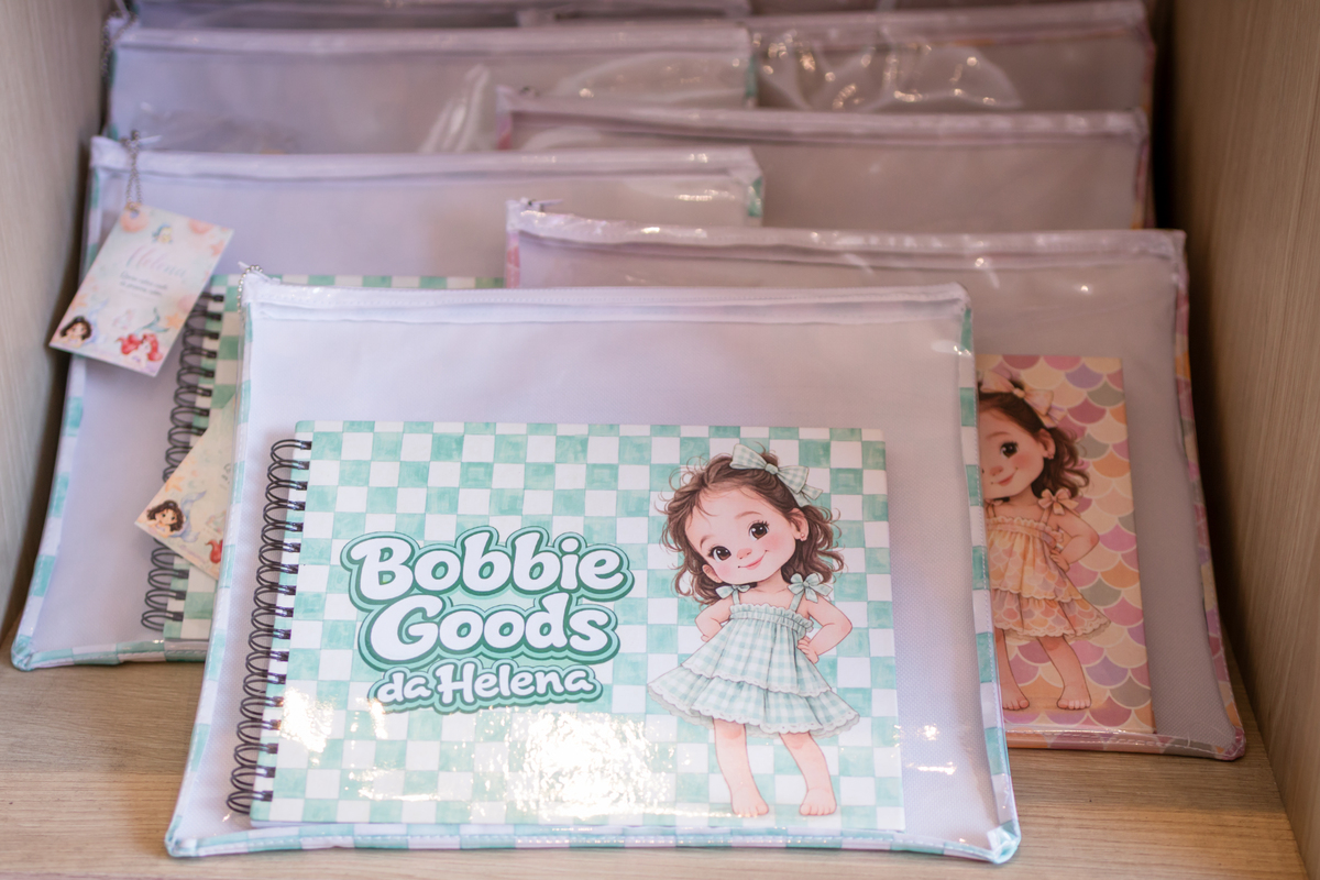 aniversário infantil, festa de 3 anos, fotografia de aniversário infantil, festa infantil, fotos de aniversário, fotografia infantil, registro de festa infantil, comemoração de 3 anos, fotógrafo infantil, festa de criança, memórias da infância, fotografia