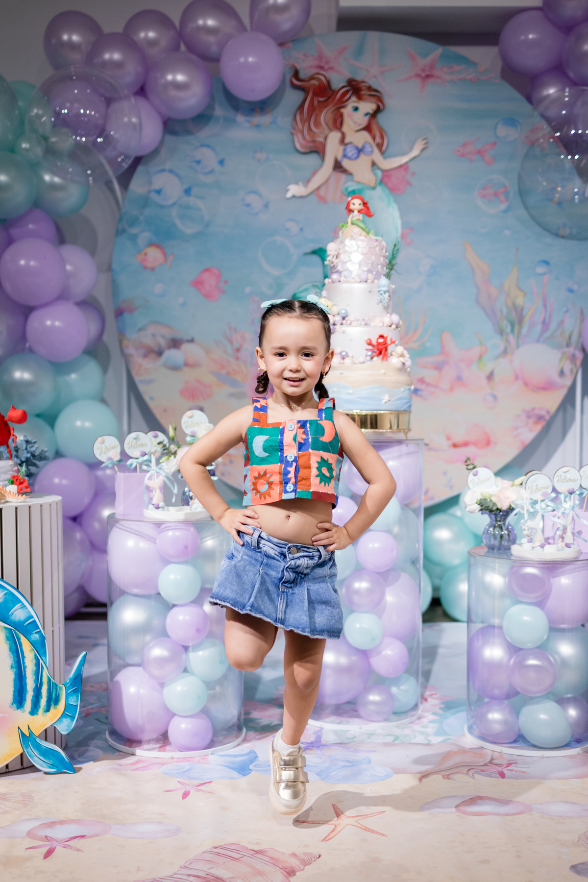 aniversário infantil, festa de 3 anos, fotografia de aniversário infantil, festa infantil, fotos de aniversário, fotografia infantil, registro de festa infantil, comemoração de 3 anos, fotógrafo infantil, festa de criança, memórias da infância, fotografia