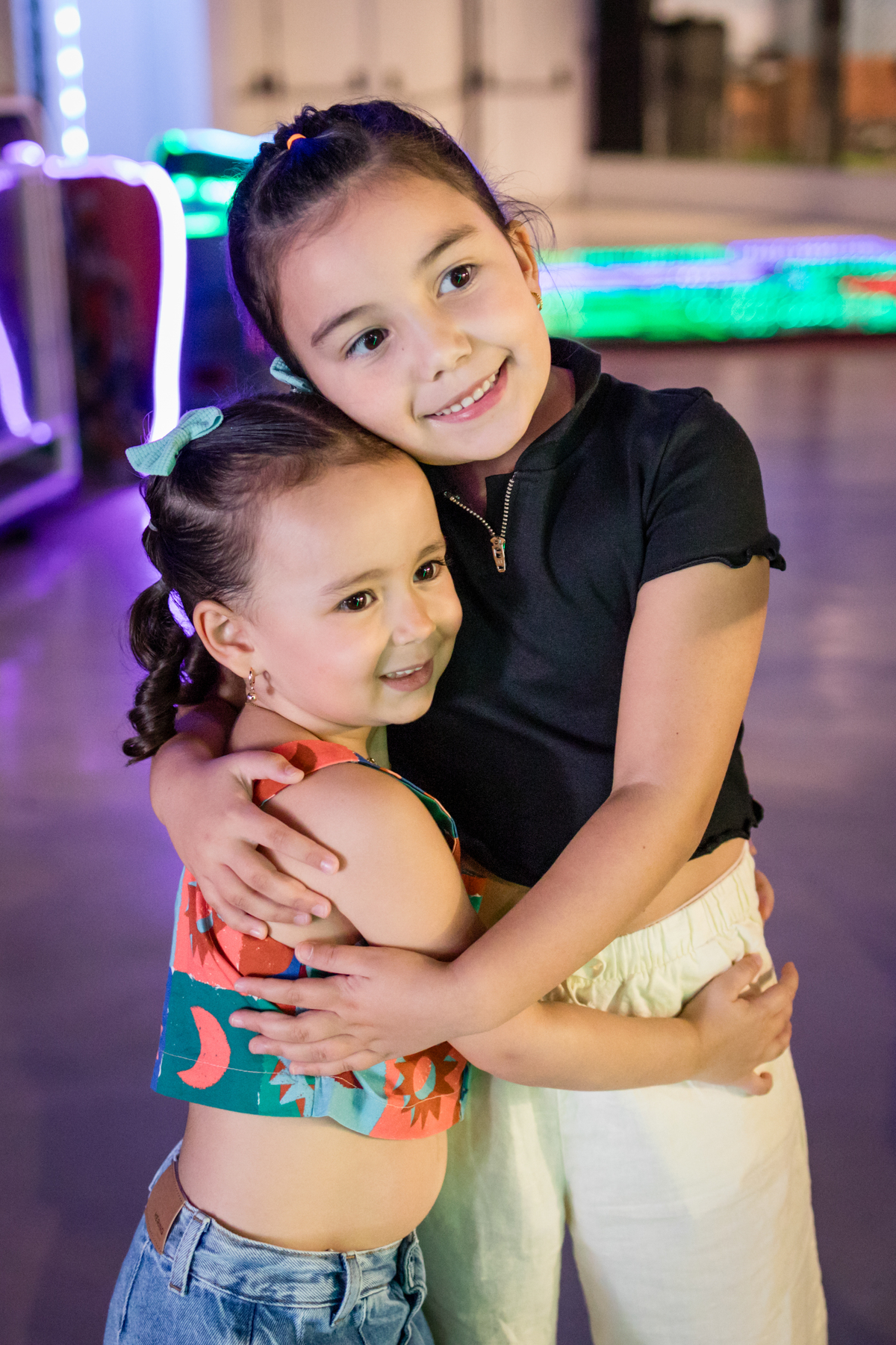 aniversário infantil, festa de 3 anos, fotografia de aniversário infantil, festa infantil, fotos de aniversário, fotografia infantil, registro de festa infantil, comemoração de 3 anos, fotógrafo infantil, festa de criança, memórias da infância, fotografia