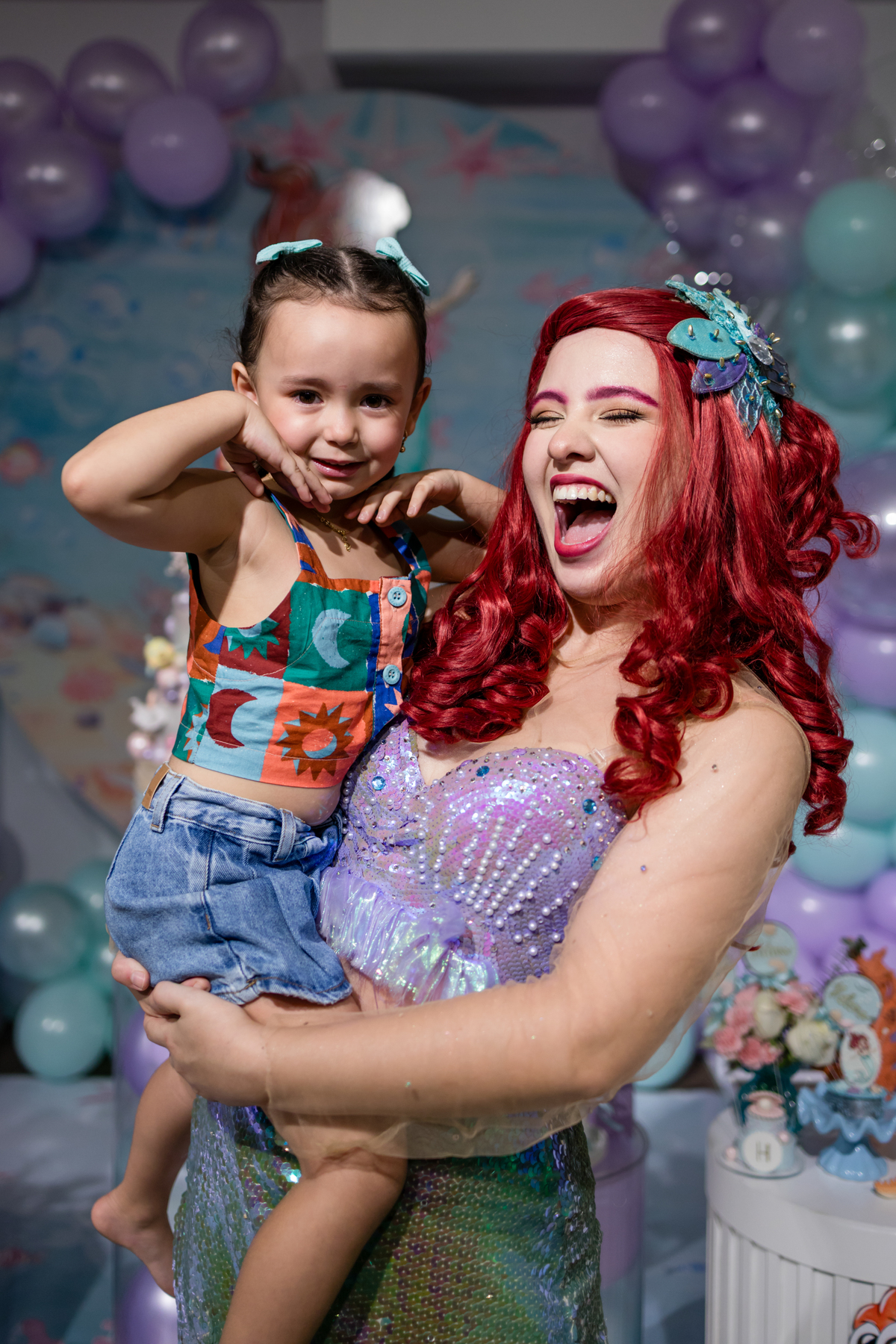 aniversário infantil, festa de 3 anos, fotografia de aniversário infantil, festa infantil, fotos de aniversário, fotografia infantil, registro de festa infantil, comemoração de 3 anos, fotógrafo infantil, festa de criança, memórias da infância, fotografia