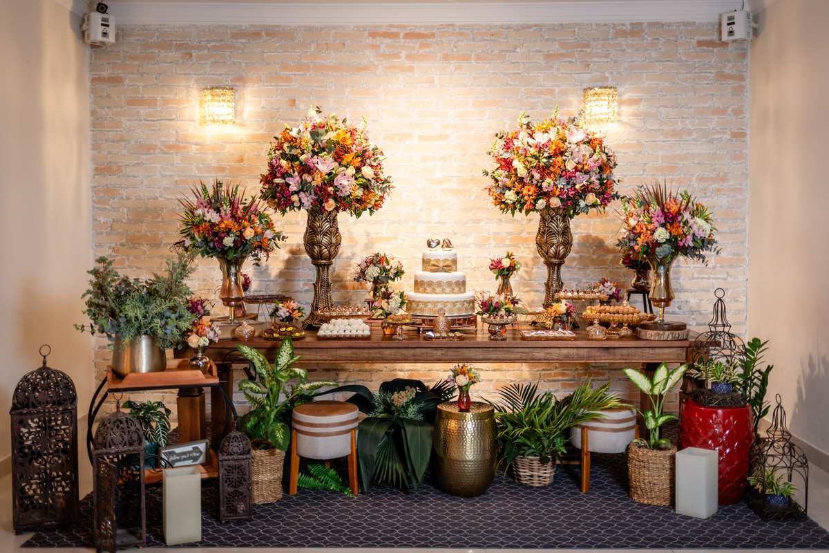 Bodas de ouro, casamento, 50anos, 50 anos casados, celebração, renovação de votos, festa, balada, decoração, fotografia de casamento, ensaio de casal, elegancia, doces de festa.