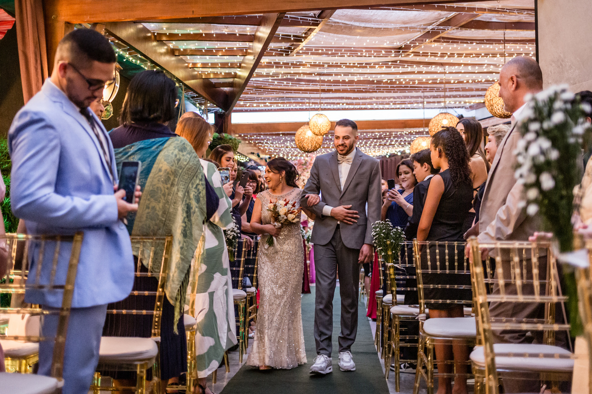 Bodas de ouro, casamento, 50anos, 50 anos casados, celebração, renovação de votos, festa, balada, decoração, fotografia de casamento, ensaio de casal, elegancia, doces de festa.