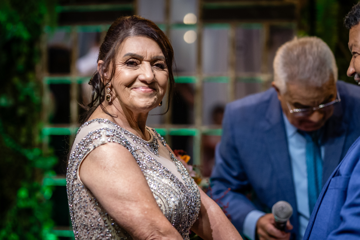 Bodas de ouro, casamento, 50anos, 50 anos casados, celebração, renovação de votos, festa, balada, decoração, fotografia de casamento, ensaio de casal, elegancia, doces de festa.