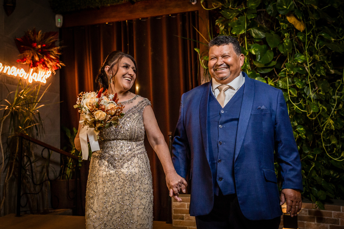 Bodas de ouro, casamento, 50anos, 50 anos casados, celebração, renovação de votos, festa, balada, decoração, fotografia de casamento, ensaio de casal, elegancia, doces de festa.