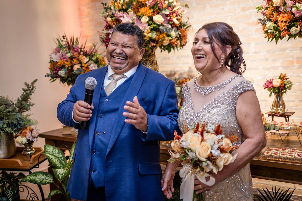 Bodas de ouro, casamento, 50anos, 50 anos casados, celebração, renovação de votos, festa, balada, decoração, fotografia de casamento, ensaio de casal, elegancia, doces de festa.