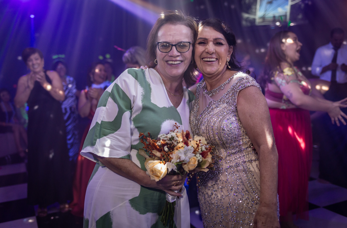 Bodas de ouro, casamento, 50anos, 50 anos casados, celebração, renovação de votos, festa, balada, decoração, fotografia de casamento, ensaio de casal, elegancia, doces de festa.