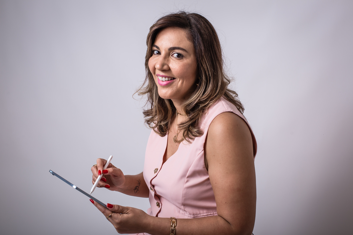 Personal branding, ensaio fotográfico profissional, fotografia de branding, fotografia corporativa, retrato profissional, marca pessoal, imagem profissional, posicionamento digital, fotos para redes sociais, identidade visual, fotografia para empreendedor