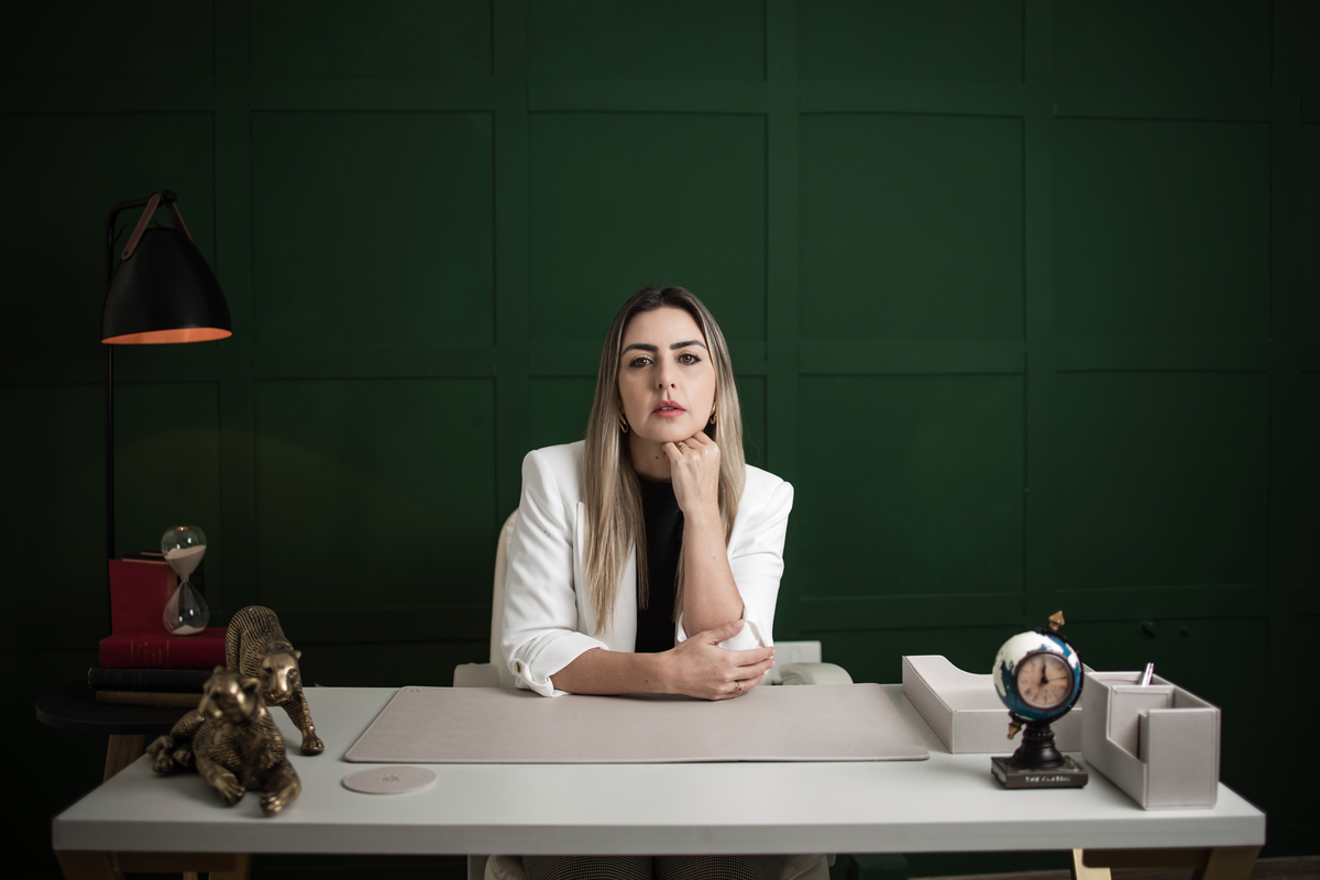 Personal branding, ensaio fotográfico profissional, fotografia de branding, fotografia corporativa, retrato profissional, marca pessoal, imagem profissional, posicionamento digital, fotos para redes sociais, identidade visual, fotografia para empreendedor