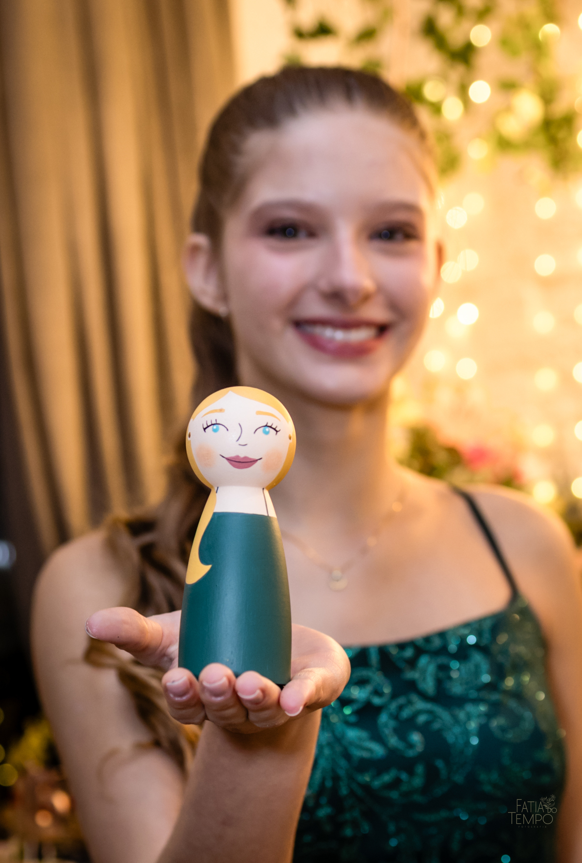 15anos, debutante, festade15anos, xvanos, decoracaode15anos, festaglam, decoracaomoderna, party, festasofisticada, fotografiadeeventos, eventos15anos, decoracaodebutante, partydecor, cenário, brilho, requinte, estilo, decoração, vestido, balada