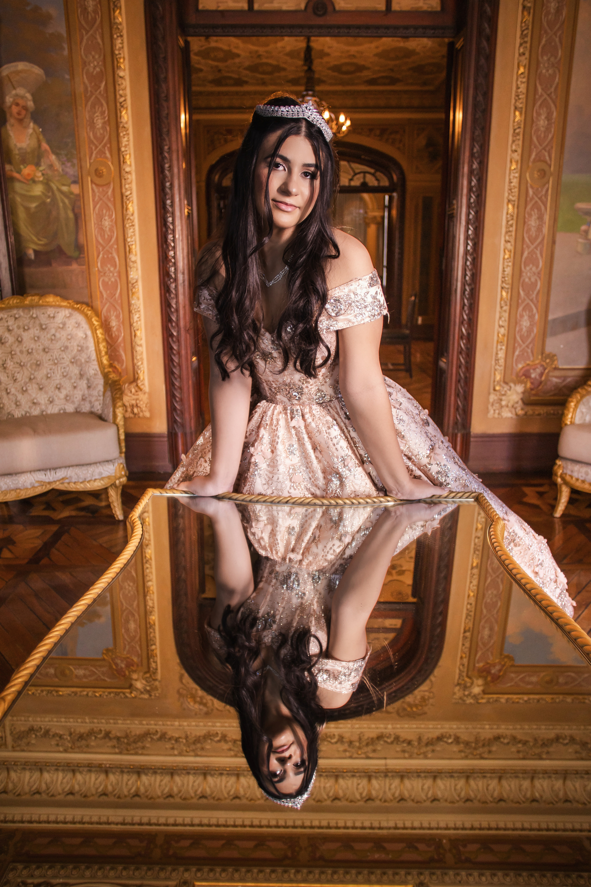 ensaio fotográfico, 15 anos, debutante, Museu do Ipiranga, museu, natureza, campo, vestido de debutante, luz natural, sol, elegância, juventude, celebração, flores, fotos externas, ensaio ao ar livre, beleza natural, sorriso, espontaneidade, emoção