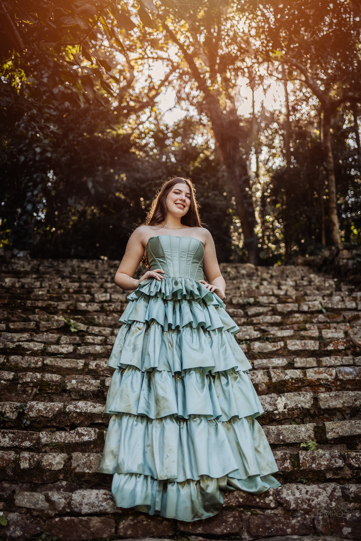 ensaio fotográfico, 15 anos, debutante, Jardim Botânico , museu, natureza, campo, vestido de debutante, luz natural, sol, elegância, juventude, celebração, flores, fotos externas, ensaio ao ar livre, beleza natural, sorriso, espontaneidade, emoção