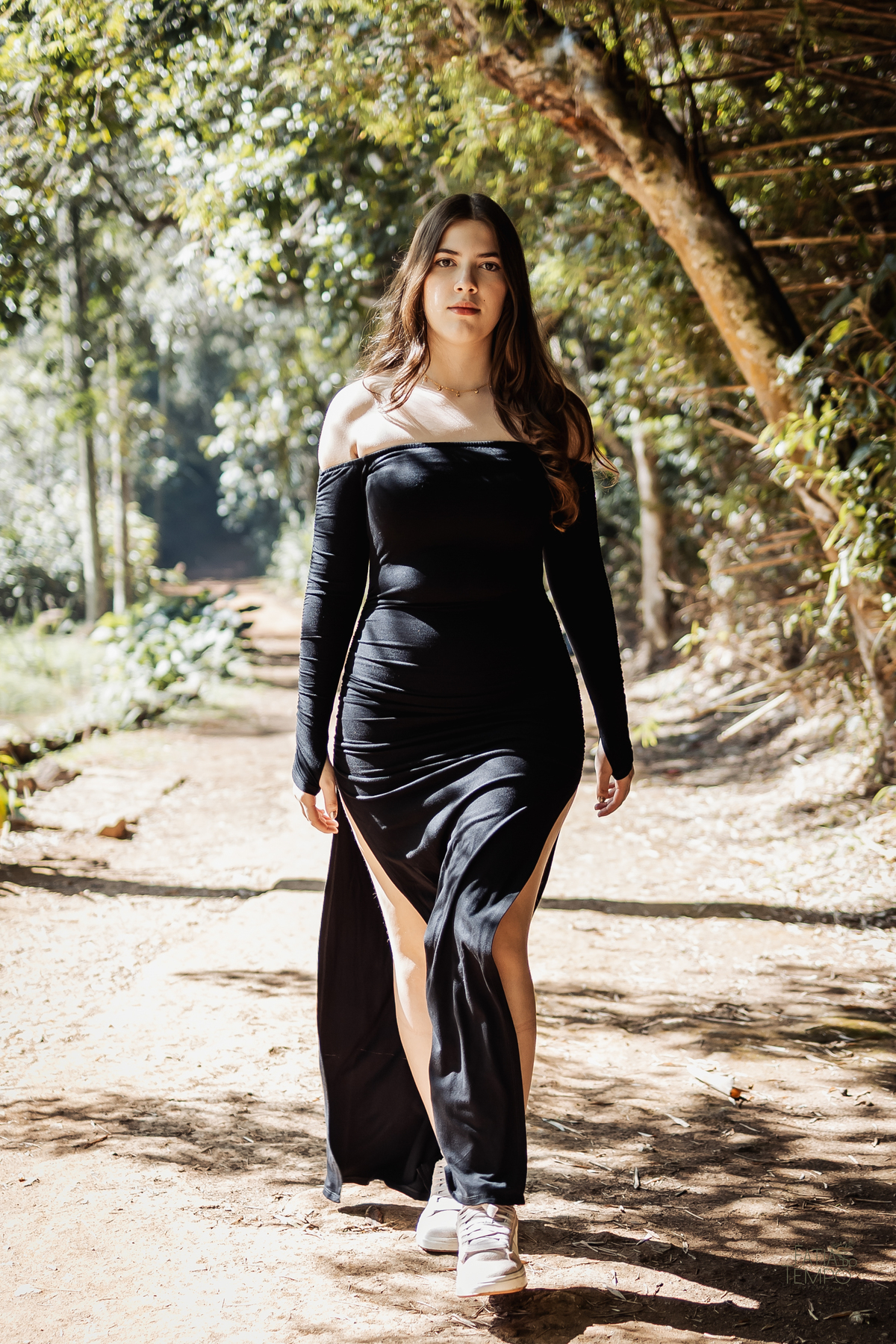 ensaio fotográfico, 15 anos, debutante, Jardim Botânico , museu, natureza, campo, vestido de debutante, luz natural, sol, elegância, juventude, celebração, flores, fotos externas, ensaio ao ar livre, beleza natural, sorriso, espontaneidade, emoção