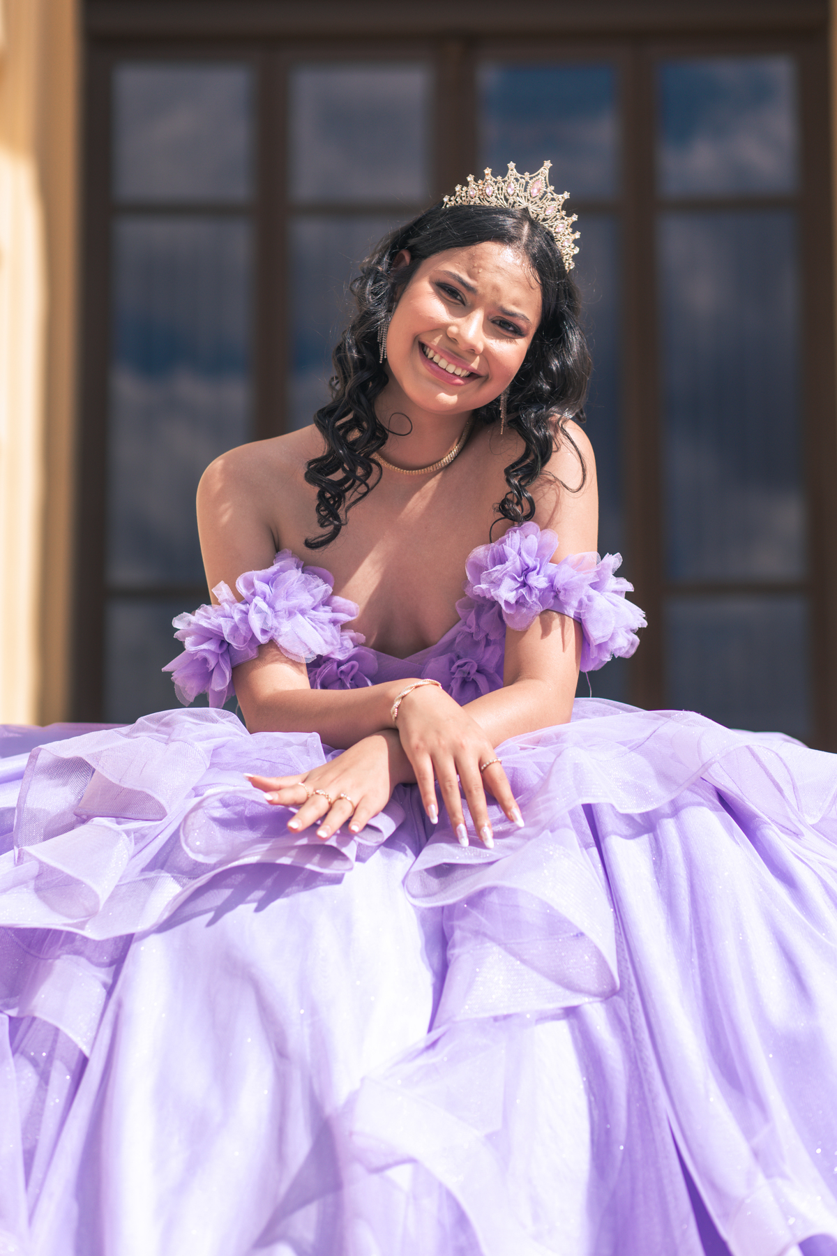 ensaio fotográfico, 15 anos, debutante, Museu do Ipiranga, museu, natureza, campo, vestido de debutante, luz natural, sol, elegância, juventude, celebração, flores, fotos externas, ensaio ao ar livre, beleza natural, sorriso, espontaneidade, emoção