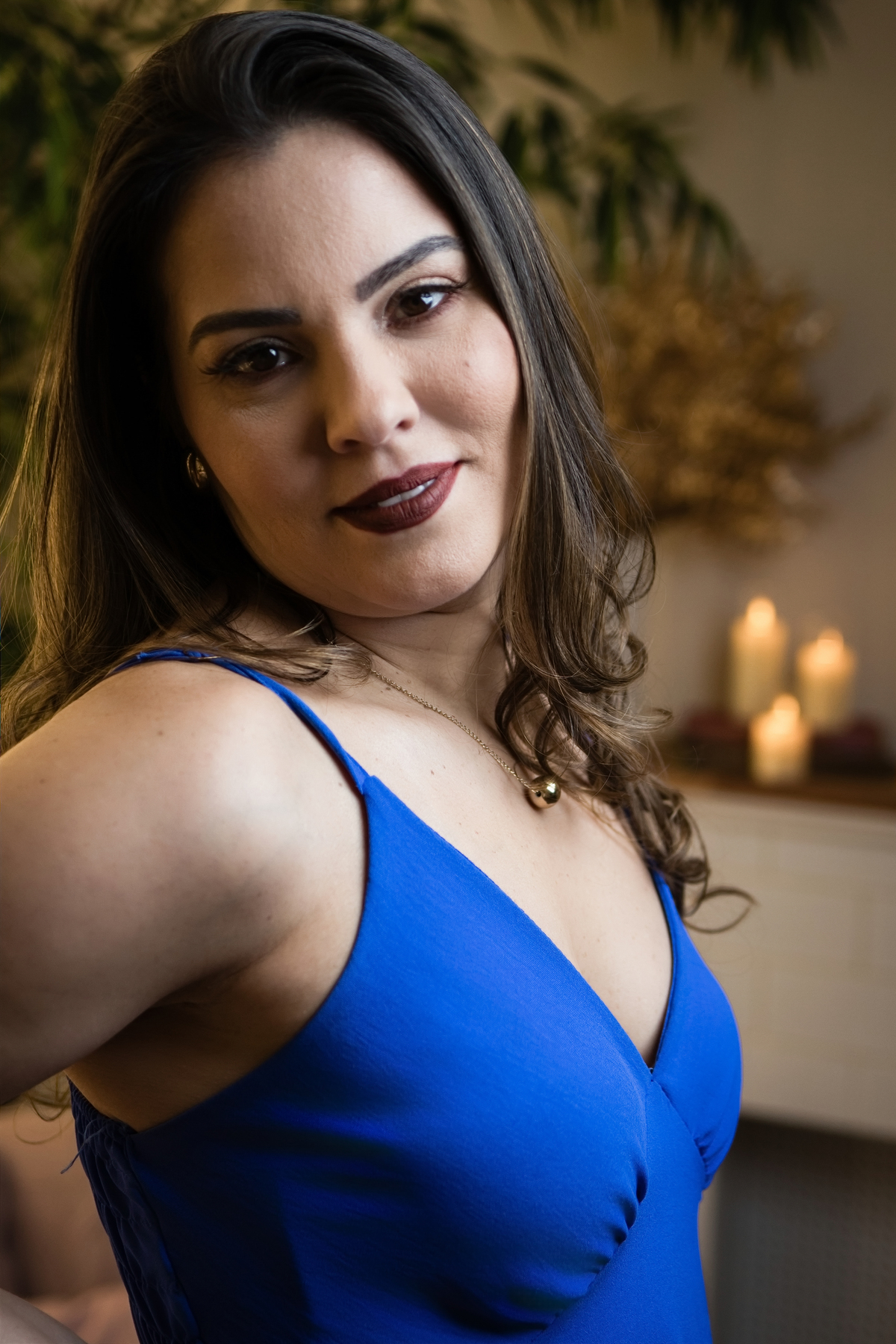 #EnsaioFeminino #FotografiaFeminina #RetratoFeminino #EnsaioEmEstudio #FotografiaEmEstudio #MulheresQueInspiram #FotografiaAutoral #BelezaNatural #EssênciaFeminina #Retratos #FotografiaProfissional #Mulher #EnsaioFotografico