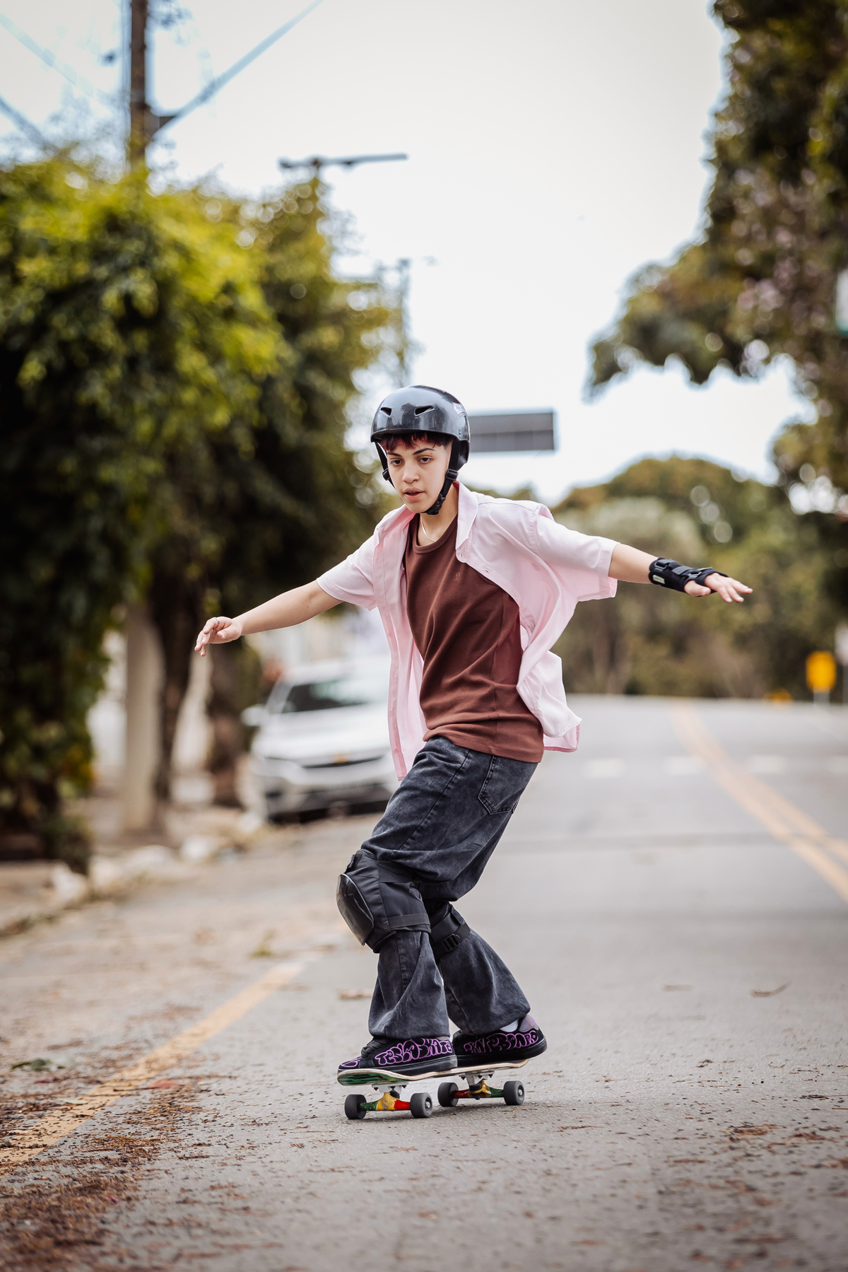 ensaio fotográfico, 16 anos, aniversário 16, Parque, skate, manobra, radical, pista de skate, urbano, natureza, alternativo, ensaio diferente luz natural, sol, elegância, juventude, celebração, flores, fotos externas, ensaio ao ar livre, beleza natural, s