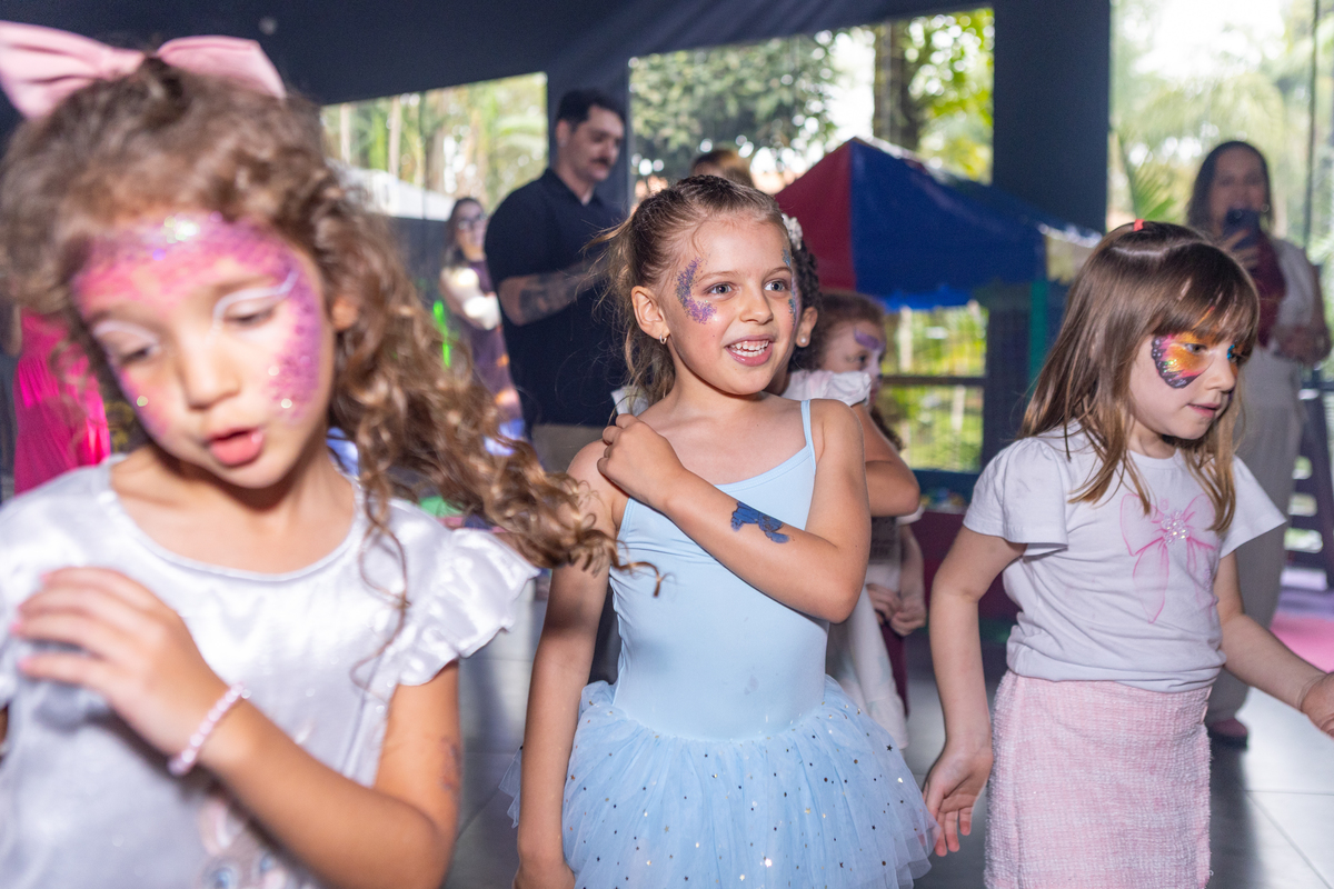 aniversário infantil, festa de 6 anos, fotografia de aniversário infantil, festa infantil, fotos de aniversário, festa temática, festa desenho, decoração, comemoração de 6 anos, fotógrafo infantil, festa de criança, memórias da infância