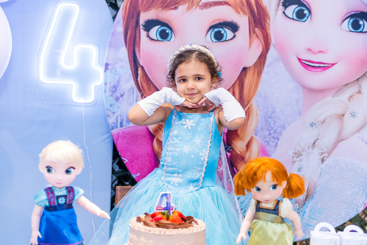 aniversário infantil, festa de 4 anos, fotografia de aniversário infantil, festa infantil, fotos de aniversário, festa frozen, disney,  festa temática decoração, comemoração de 4 anos, fotógrafo infantil, festa de criança, memórias da infância