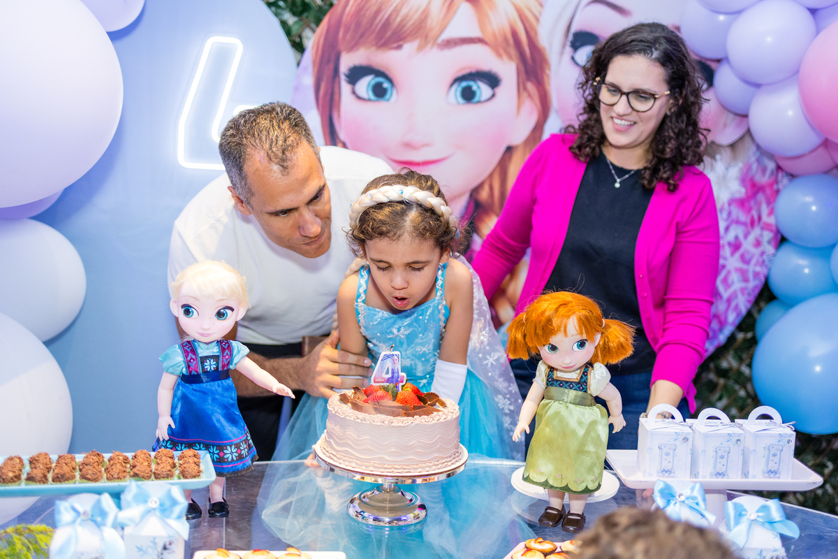 aniversário infantil, festa de 4 anos, fotografia de aniversário infantil, festa infantil, fotos de aniversário, festa frozen, disney,  festa temática decoração, comemoração de 4 anos, fotógrafo infantil, festa de criança, memórias da infância