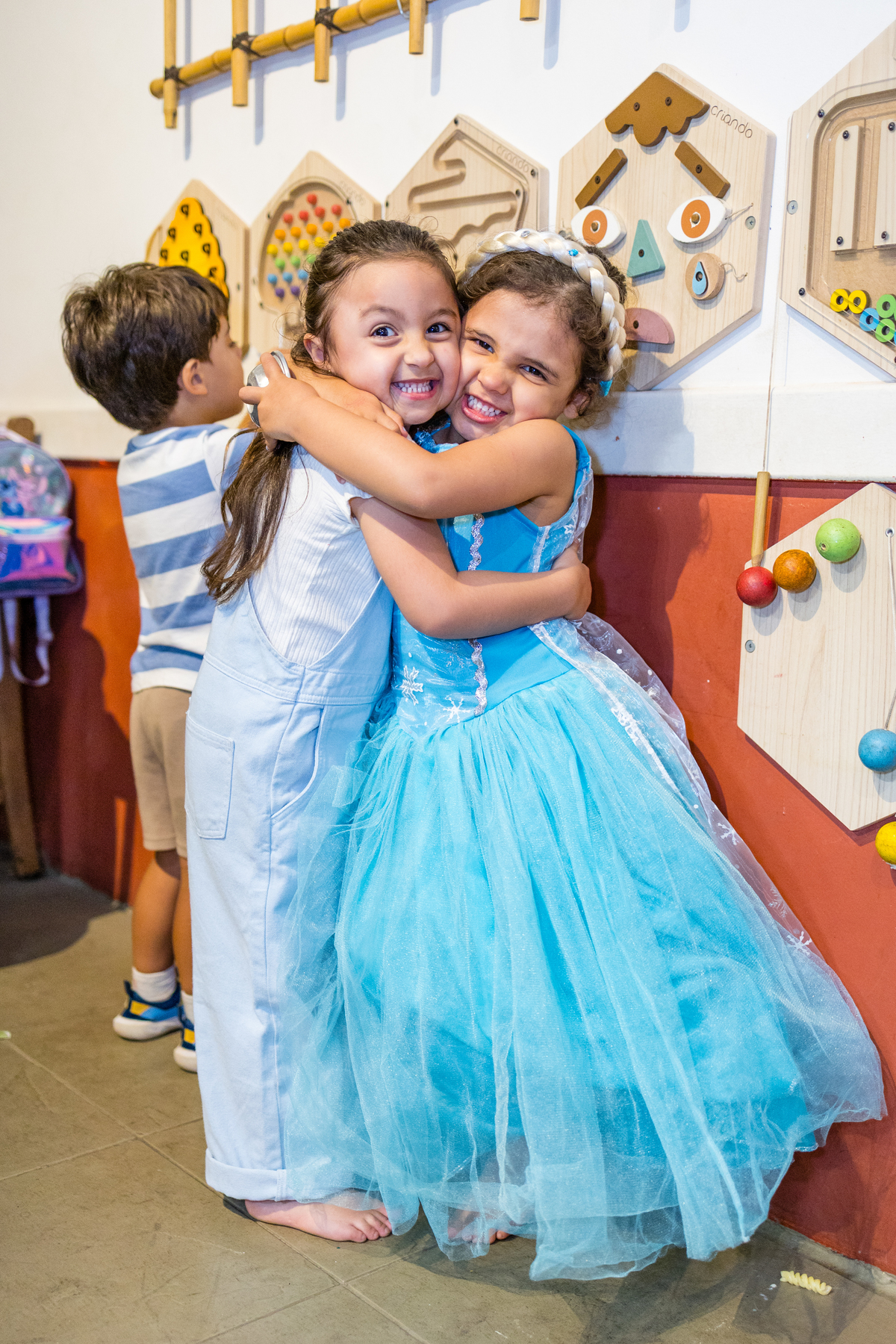 aniversário infantil, festa de 4 anos, fotografia de aniversário infantil, festa infantil, fotos de aniversário, festa frozen, disney,  festa temática decoração, comemoração de 4 anos, fotógrafo infantil, festa de criança, memórias da infância
