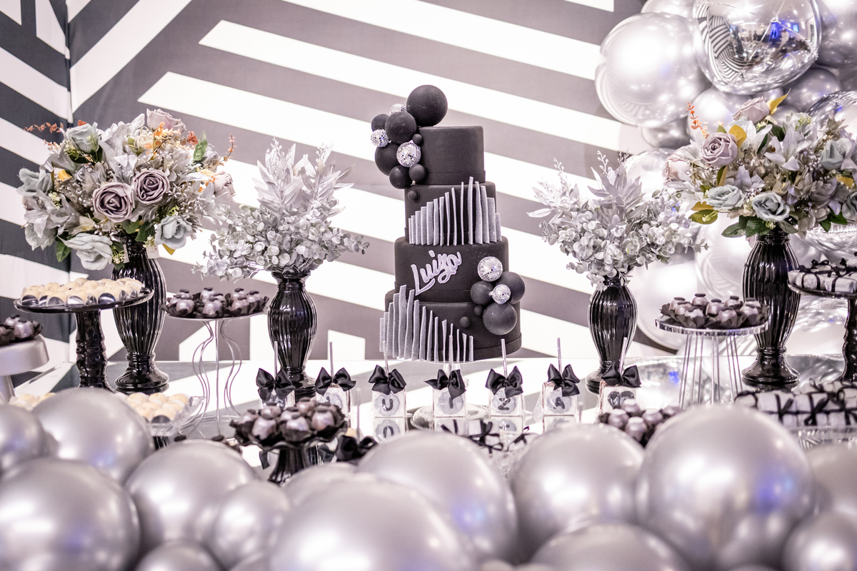 16anos, aniversariante, skate, festadeadolescente, festade16anos, aniversário, decoraçãofesta, balada, fotografiabalada, fotografiaeventos, fotografiananiversário, festatematica, baile, amizade, familia