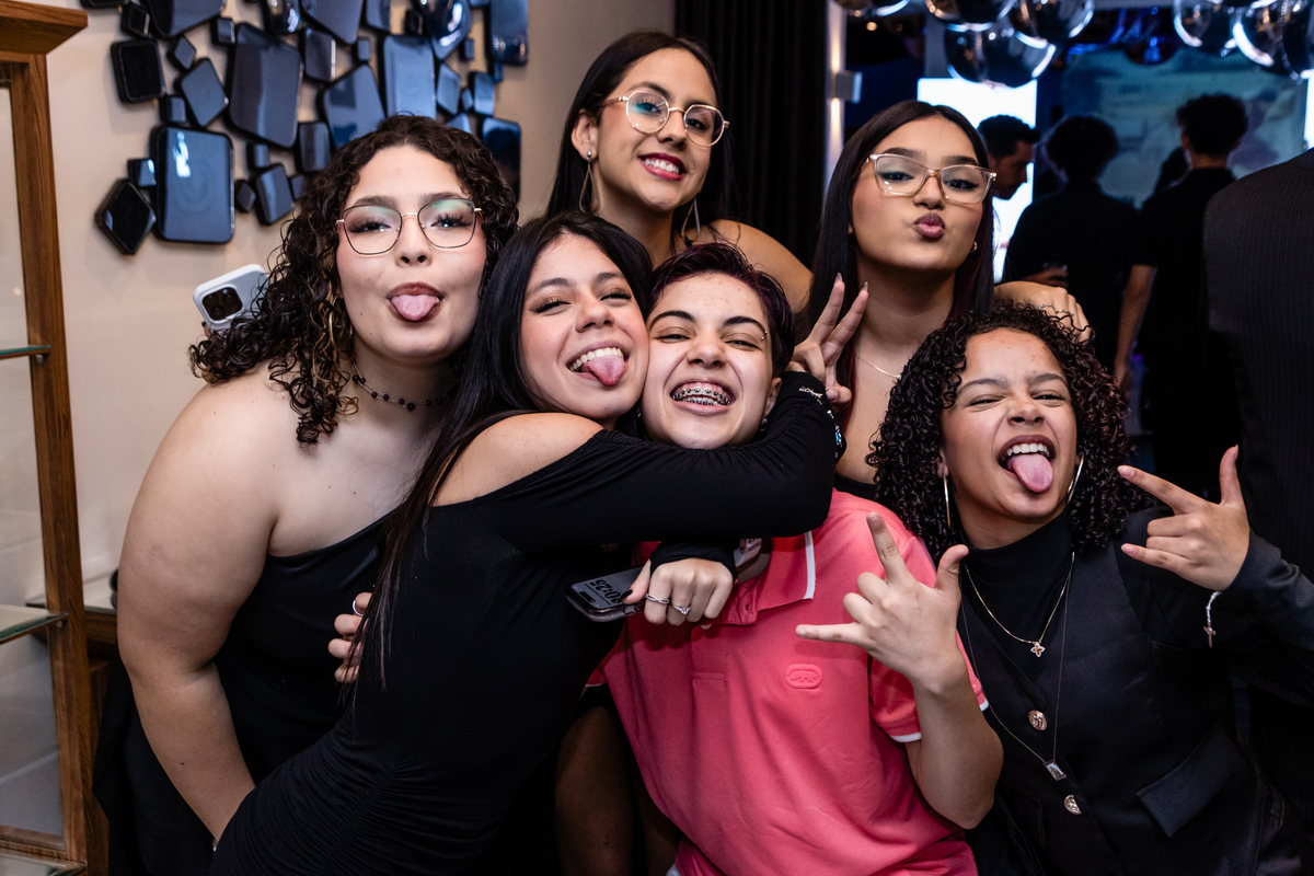 16anos, aniversariante, skate, festadeadolescente, festade16anos, aniversário, decoraçãofesta, balada, fotografiabalada, fotografiaeventos, fotografiananiversário, festatematica, baile, amizade, familia