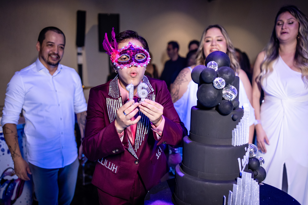16anos, aniversariante, skate, festadeadolescente, festade16anos, aniversário, decoraçãofesta, balada, fotografiabalada, fotografiaeventos, fotografiananiversário, festatematica, baile, amizade, familia