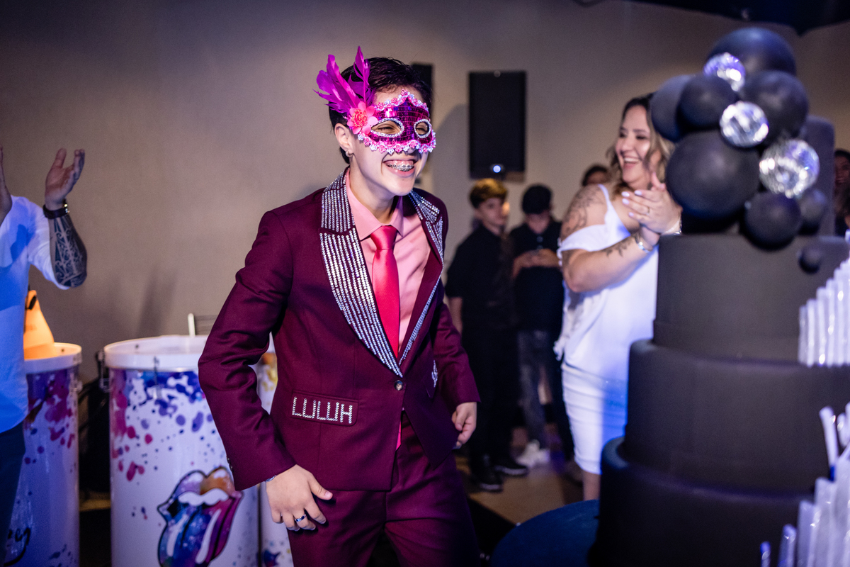 16anos, aniversariante, skate, festadeadolescente, festade16anos, aniversário, decoraçãofesta, balada, fotografiabalada, fotografiaeventos, fotografiananiversário, festatematica, baile, amizade, familia
