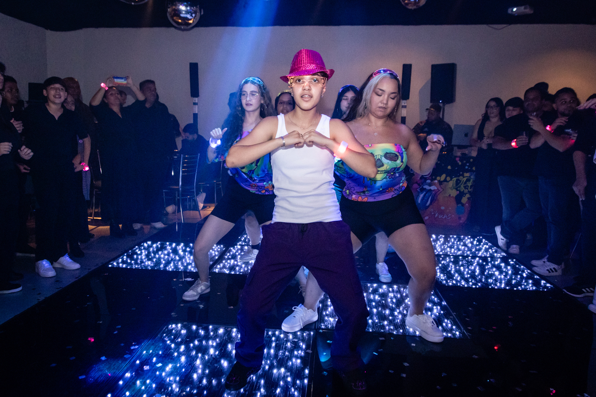 16anos, aniversariante, skate, festadeadolescente, festade16anos, aniversário, decoraçãofesta, balada, fotografiabalada, fotografiaeventos, fotografiananiversário, festatematica, baile, amizade, familia