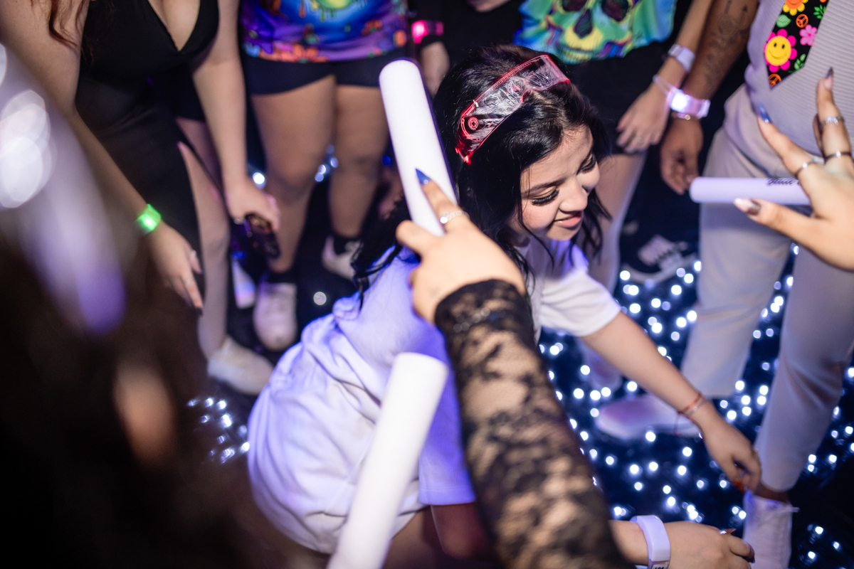 16anos, aniversariante, skate, festadeadolescente, festade16anos, aniversário, decoraçãofesta, balada, fotografiabalada, fotografiaeventos, fotografiananiversário, festatematica, baile, amizade, familia