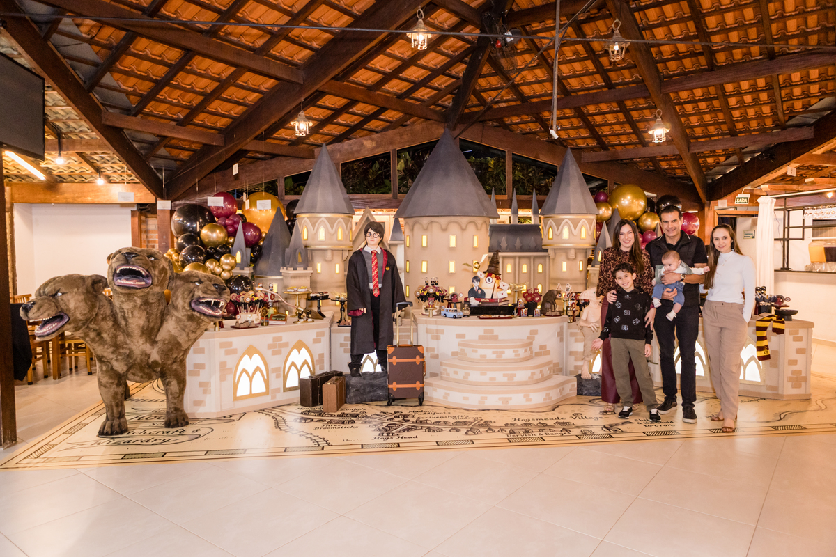 aniversario8anos, 8aninhos, Harry Potter, Hogwarts, aniversarioinfantil, aniversariocrianca, festainfantil, fotografiainfantil, fotografoinfantil, ensaioaniversario, crianca8anos, decoracaoinfantil, portfoliocrianca, fotografiaprofissional, fotodeaniversa
