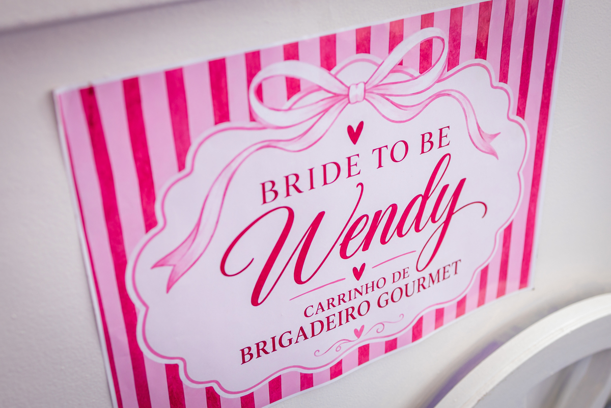 cha de lingerie, despedida de solteira, amizades, noiva, casamento, decoração de festa, celebração, bolo, doces de festa, momentos felizes, festa, despedida, casamento, decoração feminina, rosa, mãe.