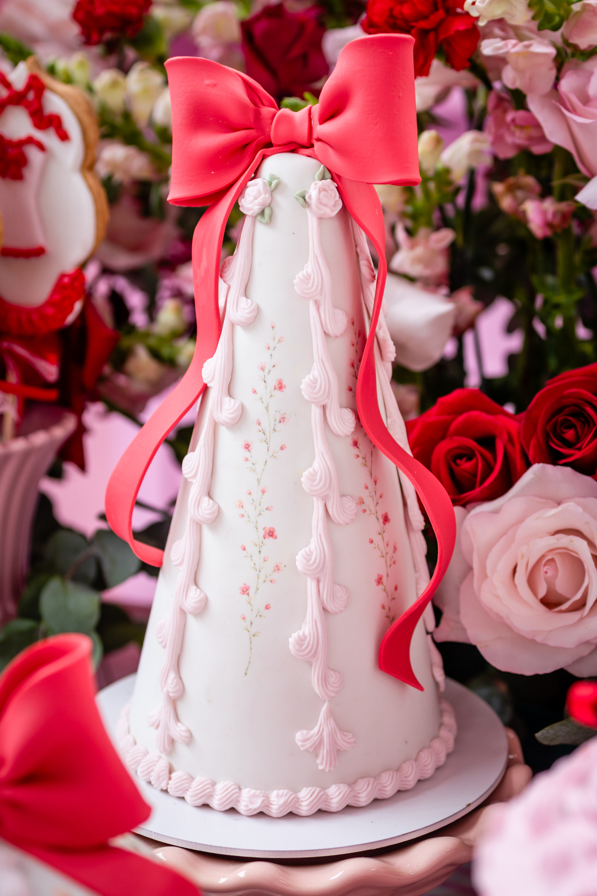 cha de lingerie, despedida de solteira, amizades, noiva, casamento, decoração de festa, celebração, bolo, doces de festa, momentos felizes, festa, despedida, casamento, decoração feminina, rosa, mãe.
