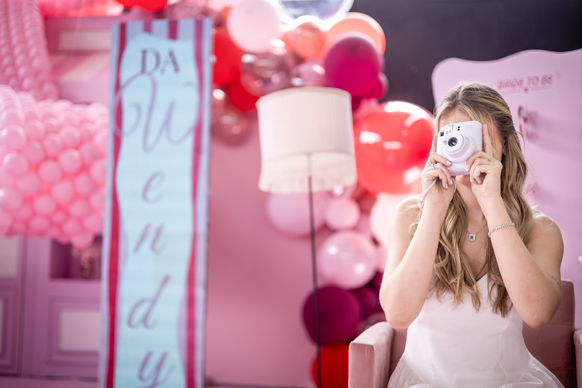 cha de lingerie, despedida de solteira, amizades, noiva, casamento, decoração de festa, celebração, bolo, doces de festa, momentos felizes, festa, despedida, casamento, decoração feminina, rosa, mãe.