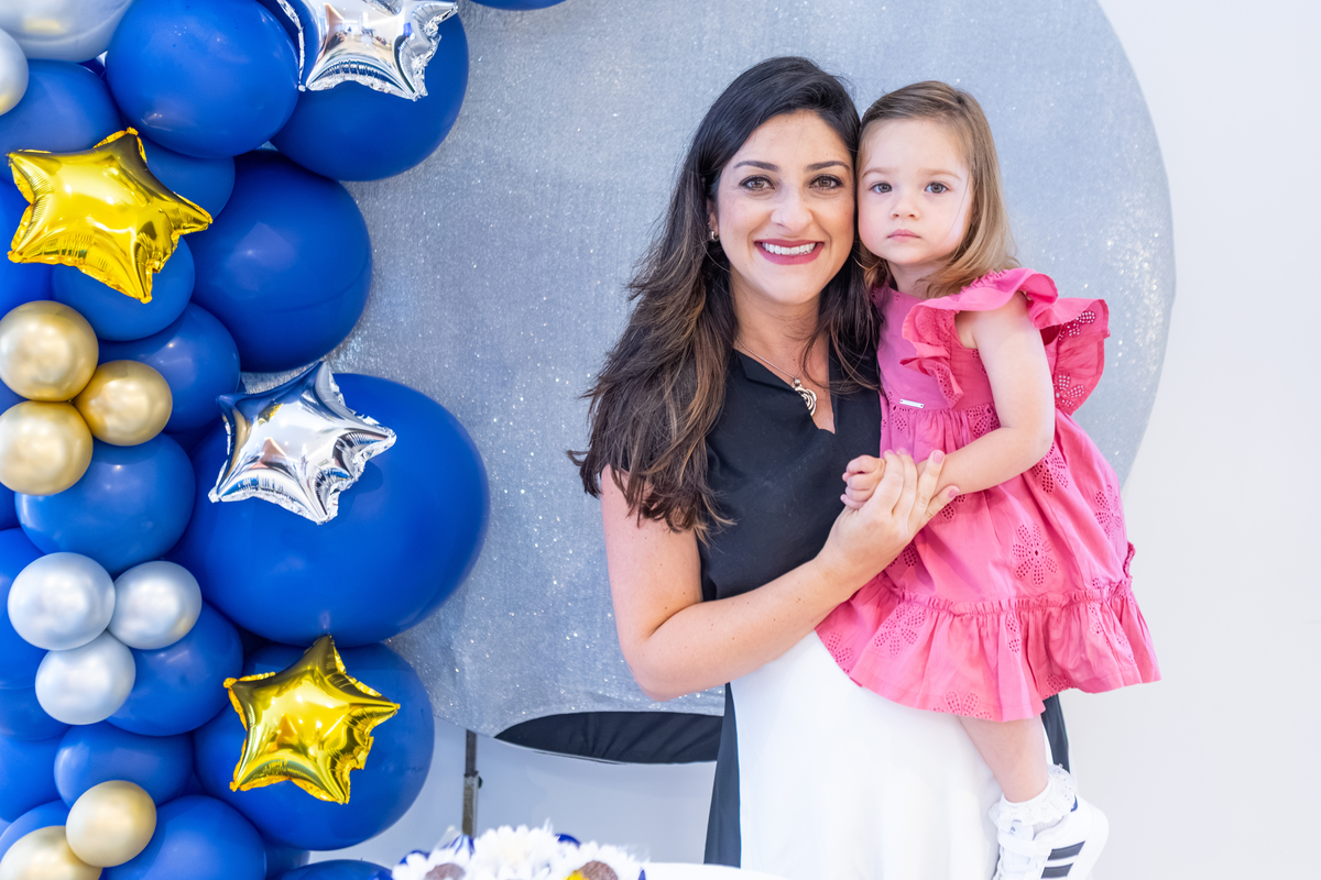 Festa de aniversário, aniversário infantil, aniversário 2 anos, 2 anos, decoração de festa, crianças, festa em prédio, festa no condomínio, familia, avós, momentos.
