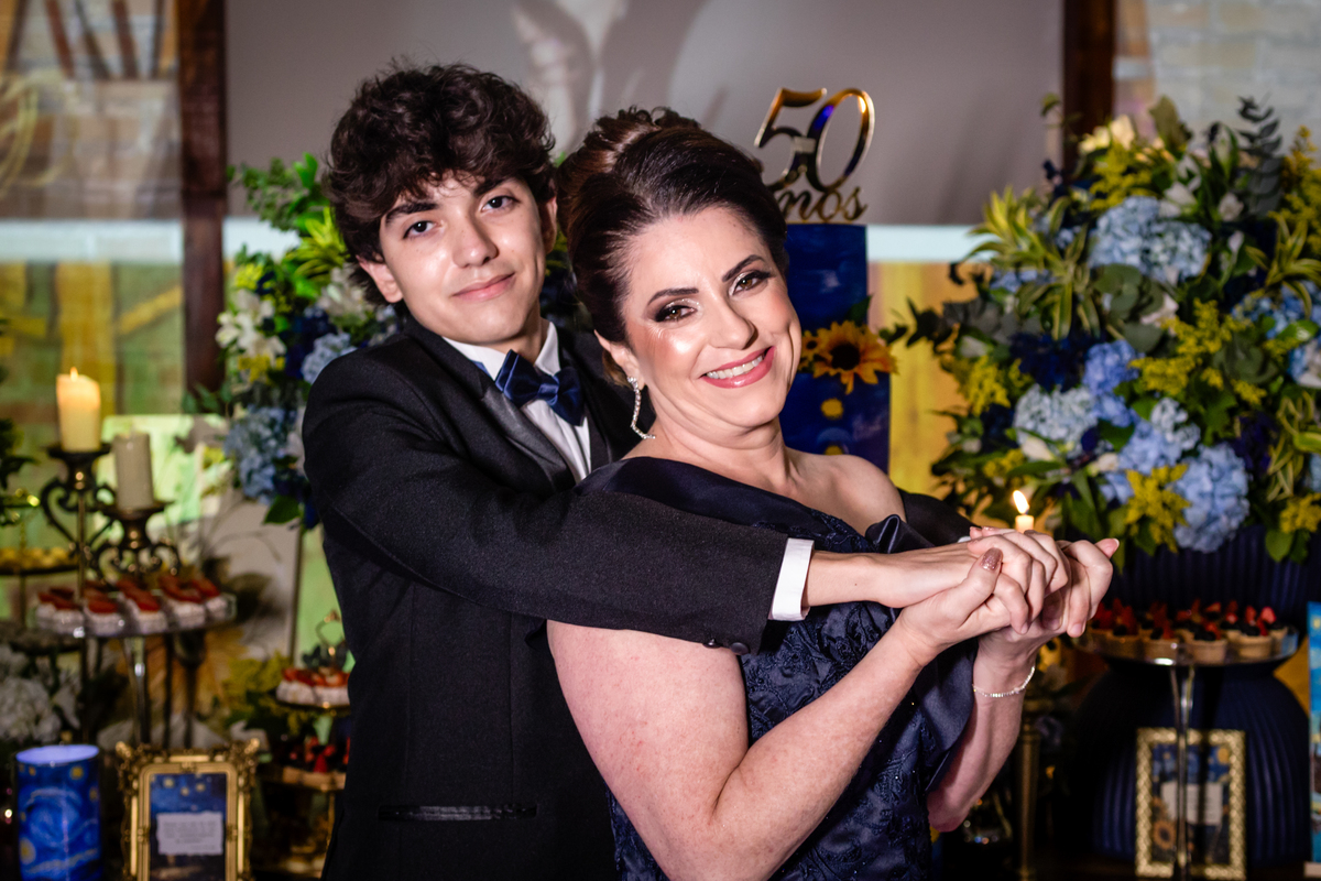 50 anos, aniversário adulto, aniversário 50 anos, celebração, festa de 50 anos, festa, decoração de festa, festa moderna, enfeites de festa, festa com requinte, fotografia de eventos, fotografia aniversário, fotografia familia, 