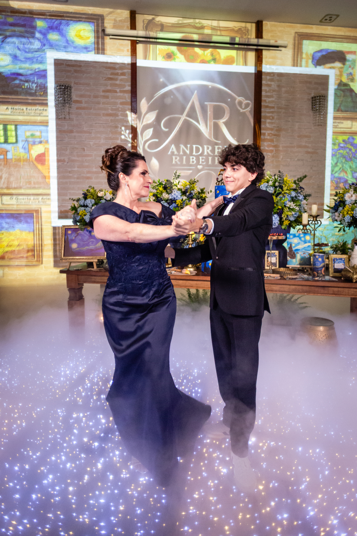 50 anos, aniversário adulto, aniversário 50 anos, celebração, festa de 50 anos, festa, decoração de festa, festa moderna, enfeites de festa, festa com requinte, fotografia de eventos, fotografia aniversário, fotografia familia, 