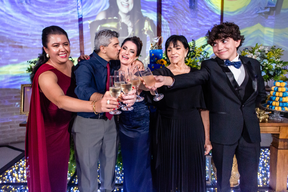 50 anos, aniversário adulto, aniversário 50 anos, celebração, festa de 50 anos, festa, decoração de festa, festa moderna, enfeites de festa, festa com requinte, fotografia de eventos, fotografia aniversário, fotografia familia, 
