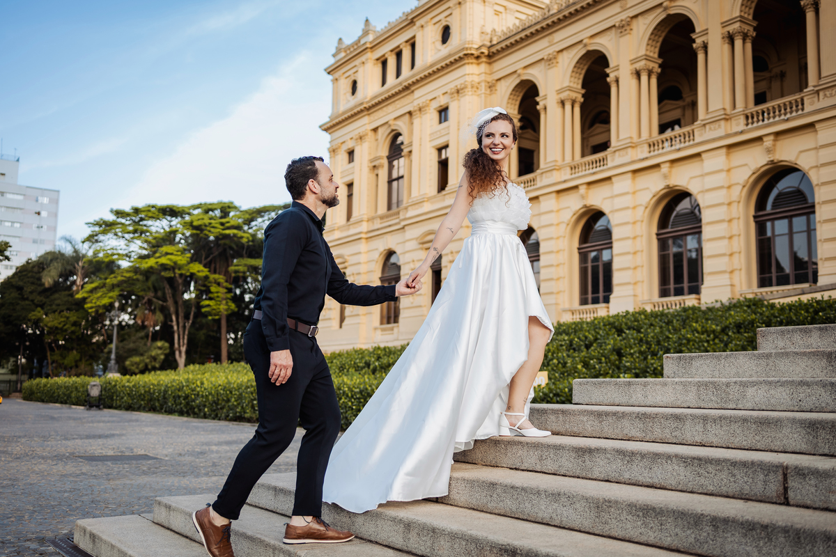pre wedding, pré casamento, museu do Ipiranga, ensaio fotográfico, CASAMENTO, noiva, noivo, foto professional, vestido de noiva, namorados, marido, esposa, decoração, ar livre, parque, felicidade, casamento no campo, amor, familia,