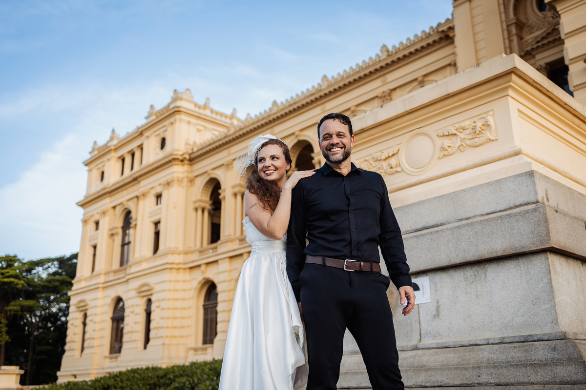 pre wedding, pré casamento, museu do Ipiranga, ensaio fotográfico, CASAMENTO, noiva, noivo, foto professional, vestido de noiva, namorados, marido, esposa, decoração, ar livre, parque, felicidade, casamento no campo, amor, familia,