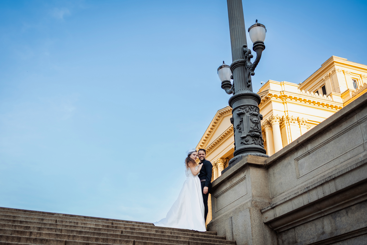 pre wedding, pré casamento, museu do Ipiranga, ensaio fotográfico, CASAMENTO, noiva, noivo, foto professional, vestido de noiva, namorados, marido, esposa, decoração, ar livre, parque, felicidade, casamento no campo, amor, familia,