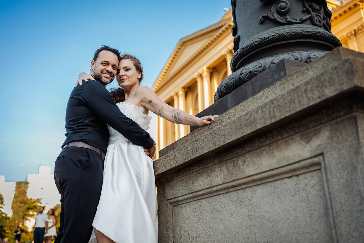 pre wedding, pré casamento, museu do Ipiranga, ensaio fotográfico, CASAMENTO, noiva, noivo, foto professional, vestido de noiva, namorados, marido, esposa, decoração, ar livre, parque, felicidade, casamento no campo, amor, familia,