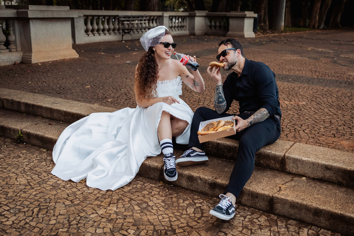 pre wedding, pré casamento, museu do Ipiranga, ensaio fotográfico, CASAMENTO, noiva, noivo, foto professional, vestido de noiva, namorados, marido, esposa, decoração, ar livre, parque, felicidade, casamento no campo, amor, familia,
