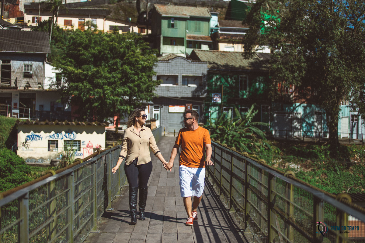 ensaio pre casamento paranapiacaba, ensaio paranapiacaba, paranapiacaba, turismo em paranapiacaba, casal em paranapiacaba, ensaio no trem, ensaio trem antigo, ensaio cidade histórica, ensaio pre casamento, pre casamento no trem, ensaio diferente