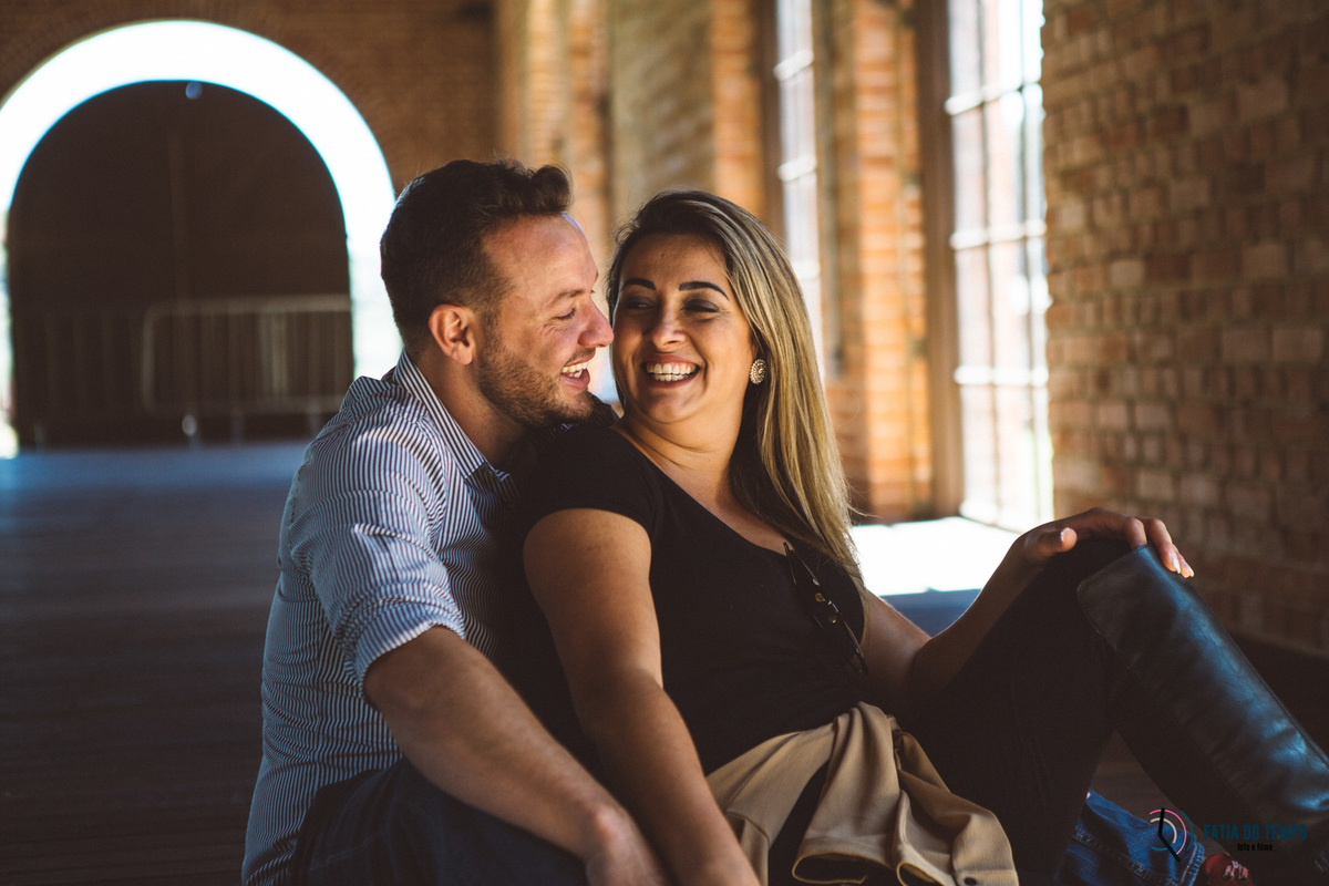 ensaio pre casamento paranapiacaba, ensaio paranapiacaba, paranapiacaba, turismo em paranapiacaba, casal em paranapiacaba, ensaio no trem, ensaio trem antigo, ensaio cidade histórica, ensaio pre casamento, pre casamento no trem, ensaio diferente