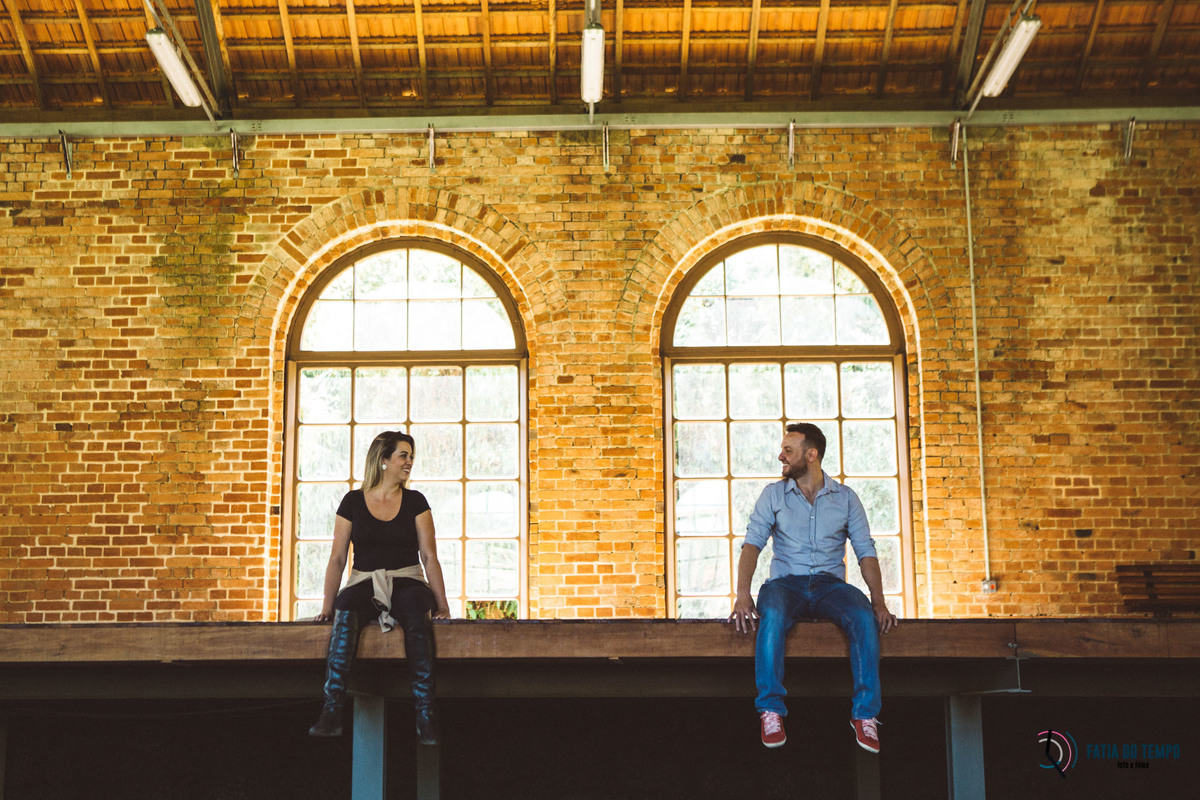 ensaio pre casamento paranapiacaba, ensaio paranapiacaba, paranapiacaba, turismo em paranapiacaba, casal em paranapiacaba, ensaio no trem, ensaio trem antigo, ensaio cidade histórica, ensaio pre casamento, pre casamento no trem, ensaio diferente