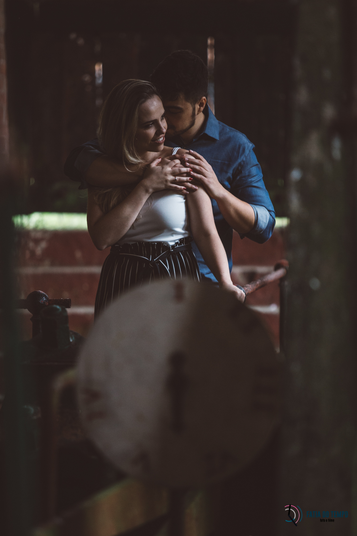 ensaio paranapiacaba, paranapiacaba, ensaio de casal, ensaio pre casamento, pre casamento, paranapiaca, estação de paranapiacaba, ensaio no tem, trilho de trem ensaio, fotos no trilho de trem