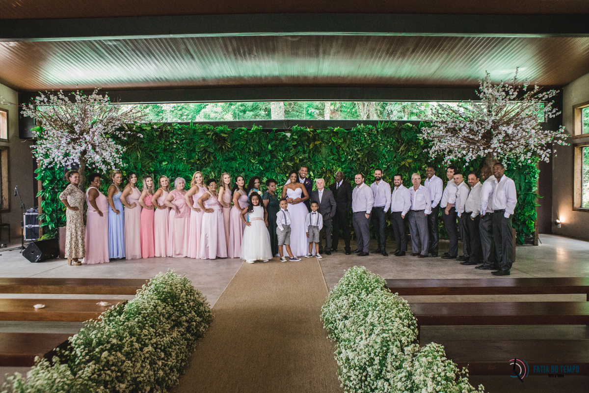 sitio são jorge, noivo negro, noiva negra, noiva black power, casamento no campo, casamento no sitio são jorge, casamento rustico, pepper drinks, odeon decorações, decoração boho, casamento boho, maquiagem em noiva negra, fotos de noiva negra, 