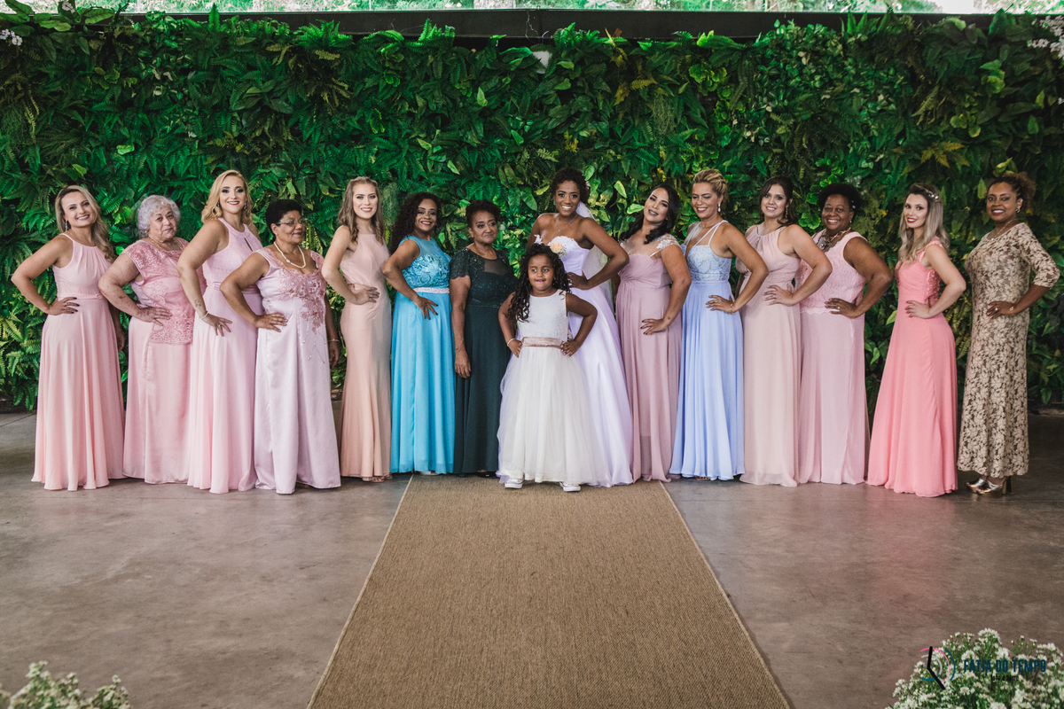 sitio são jorge, noivo negro, noiva negra, noiva black power, casamento no campo, casamento no sitio são jorge, casamento rustico, pepper drinks, odeon decorações, decoração boho, casamento boho, maquiagem em noiva negra, fotos de noiva negra, 